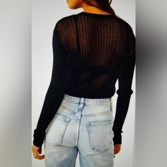 NWT Free People H2O Crew Pullover Open Weave Knit
Crop Top Black Size S - Picture 5 of 11